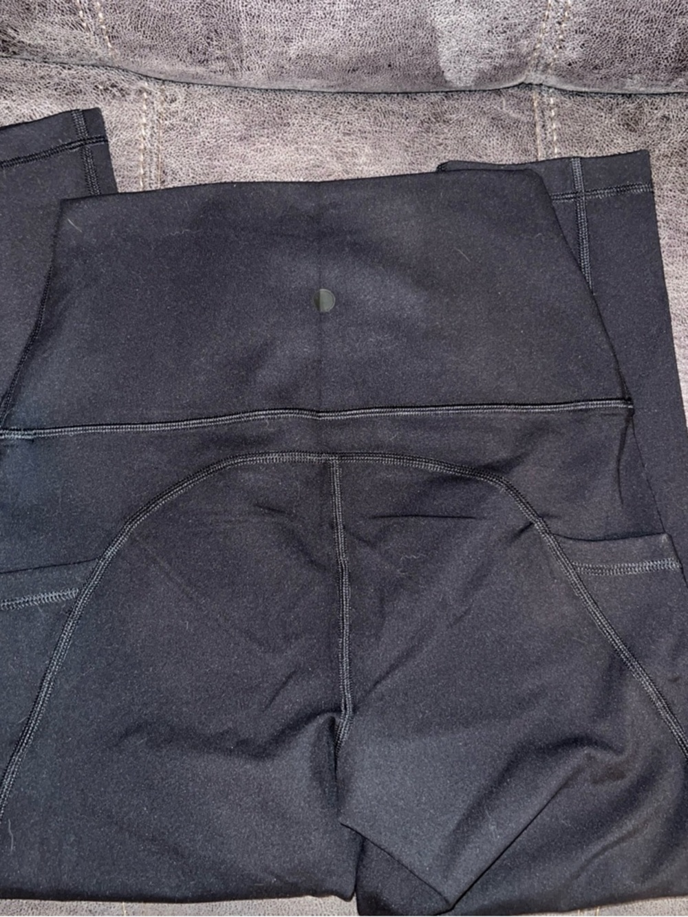 Yogalicious Lux Lenox Pocket Crop Tight Leggings - Picture 10 of 16